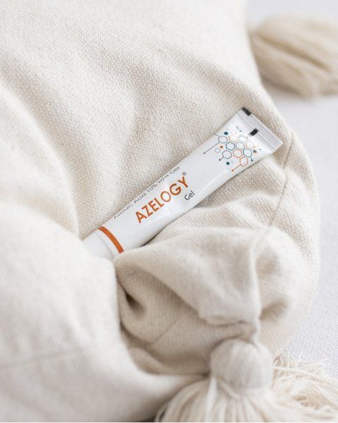 Лікувальний гель з азелаїновою кислотою 10% Azelogy Gel Azelaic Acid 10% 30 gr 002657 фото