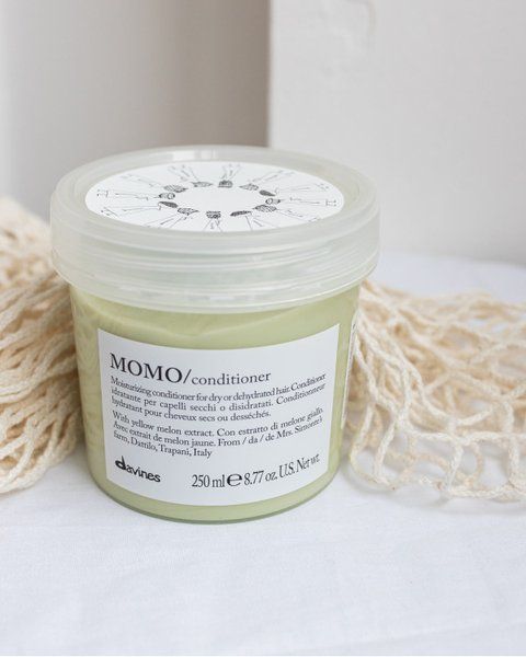 Увлажняющий кондиционер для волос Davines MOMO Conditioner 250 ml 001825 фото