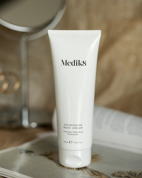 Живильний крем для тіла Medik8 Nourishing Body Cream 250 ml 001764 фото