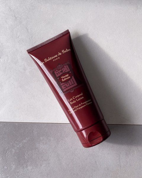 Молочко для тіла з ароматом лотосу та плюмерії La Sultane de Saba Lotus & Frangipani Flowers Body Lotion 200 ml 002079 фото