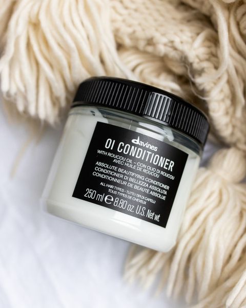 Пом'якшувальний кондиціонер для абсолютної краси волосся Davines Oi Conditioner 250 ml 001955 фото