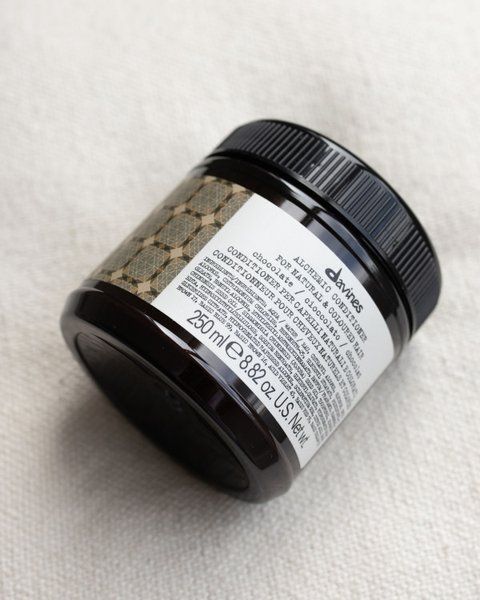 Тонирующий кондиционер для каштановых и темных волос Davines Alchemic Conditioner Chocolate 250 ml 001987 фото