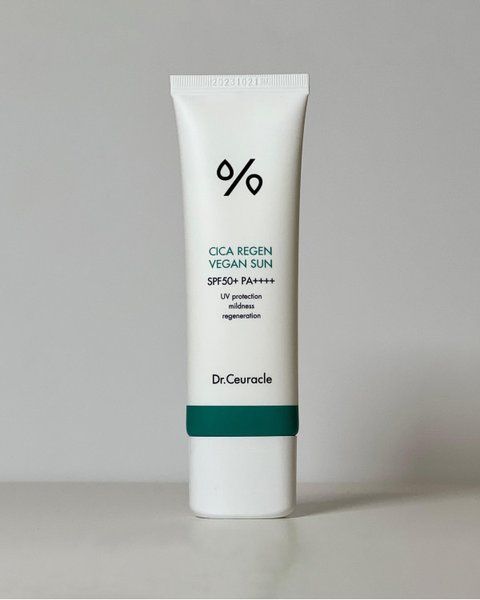 Легкий солнцезащитный крем Dr. Ceuracle Cica Regen Vegan Sun SPF 50+ PA++++ 50 ml 003366 фото