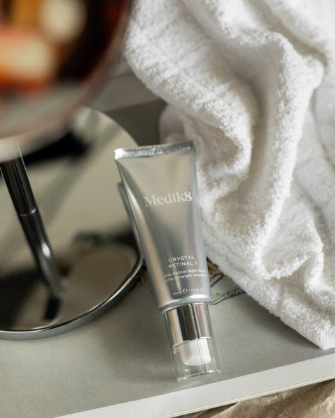 Крем-сироватка зі стабільною формою ретиналю 0,01% Medik8 Crystal Retinal 1 30 ml 001755 фото