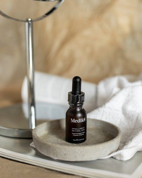 Сироватка з ретинолом 0,6% Medik8 Intelligent Retinol 6TR 15 ml 001782 фото