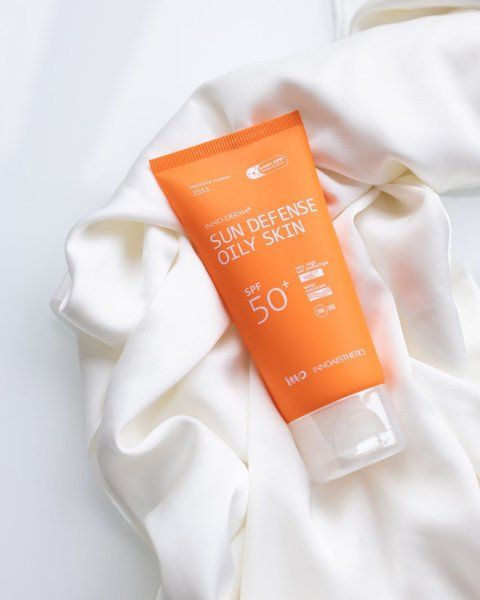 Сонцезахисний легкий крем для комбінованої/жирної шкіри Innoaesthetics Sun Defense SPF 50+ Oily Skin 60 g 001034 фото