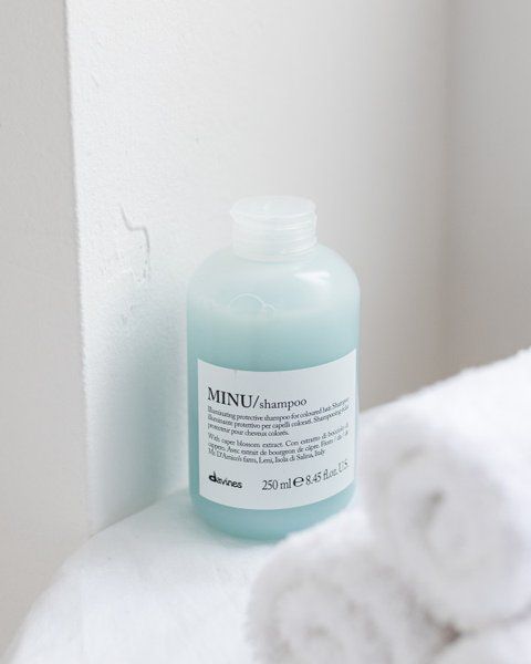 Шампунь для фарбованого волосся Davines MINU Shampoo 250 ml 001822 фото