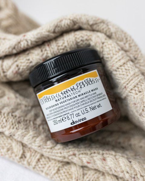 Питательная маска с веганской формулой Davines Nourishing Vegetarian Miracle Mask 250 ml 001857 фото